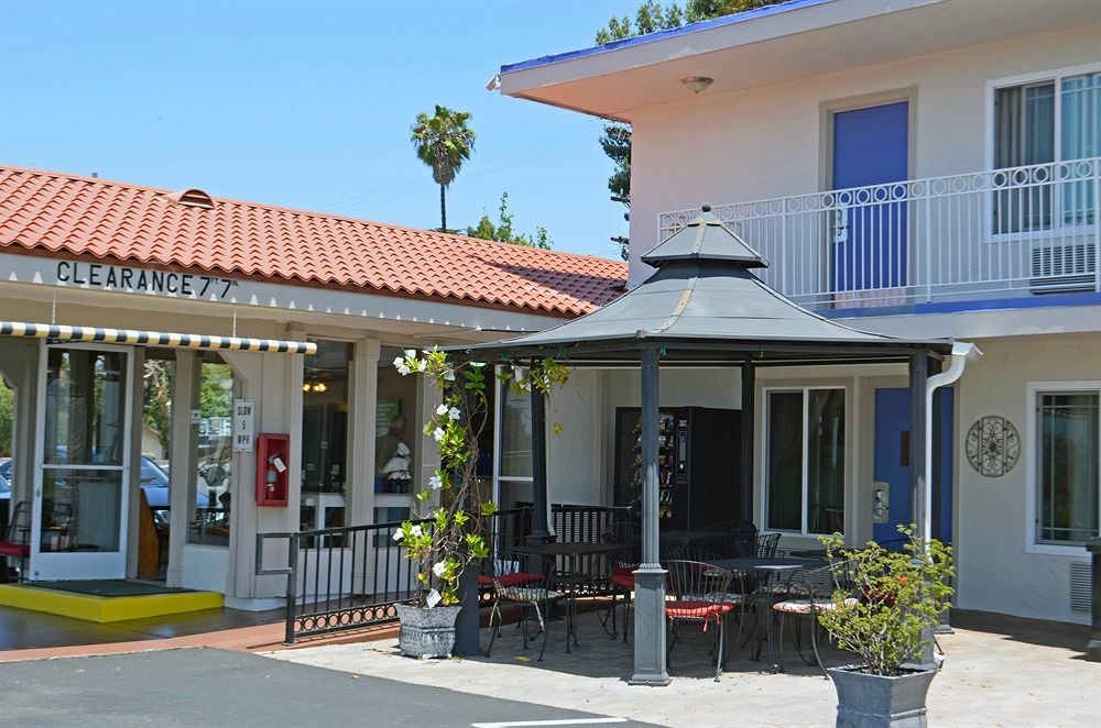 Motel 6-Vista, Ca Екстериор снимка