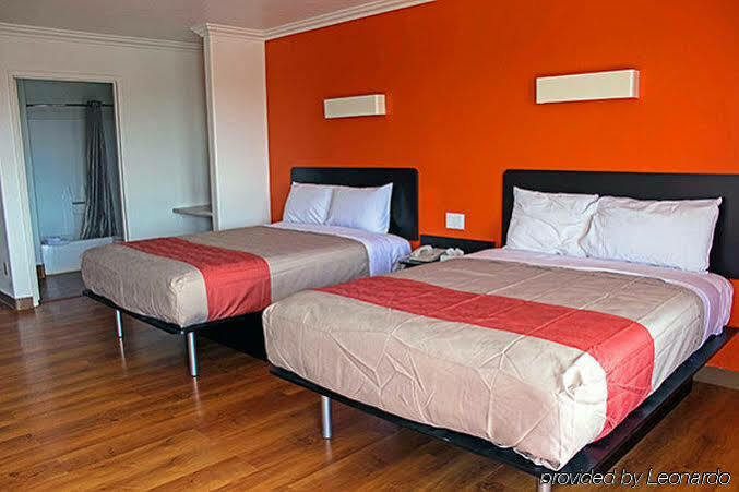 Motel 6-Vista, Ca Екстериор снимка